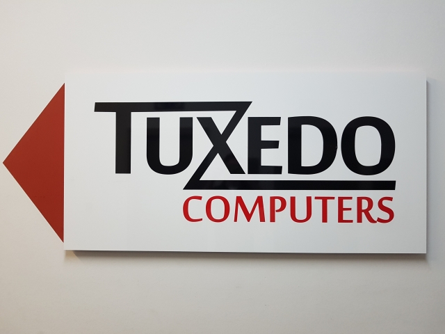 Beschilderung "TUXEDO Computers"